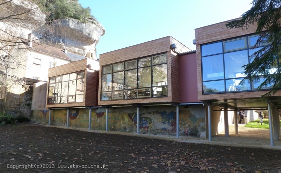 RHABILITATION DU GROUPE SCOLAIRE AUX EYZIES DE TAYAC-SIREUIL